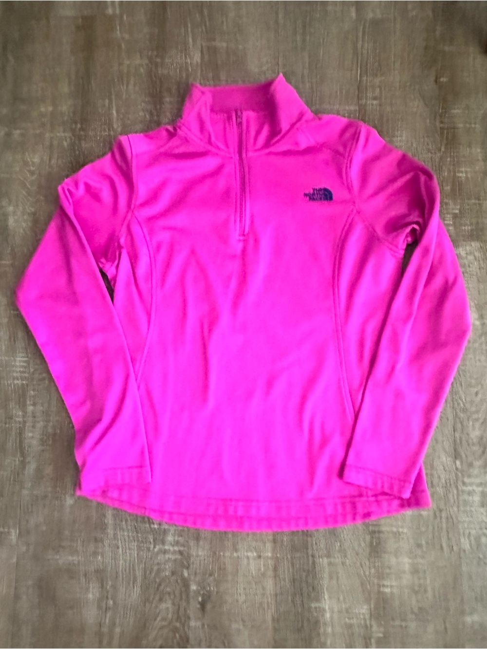 The North Face Hot Pink Women's Fleece Pullover Like new! Never wore. Sz M